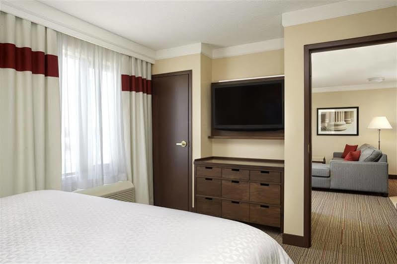 Four Points By Sheraton Kitchener-Waterloo Exteriér fotografie