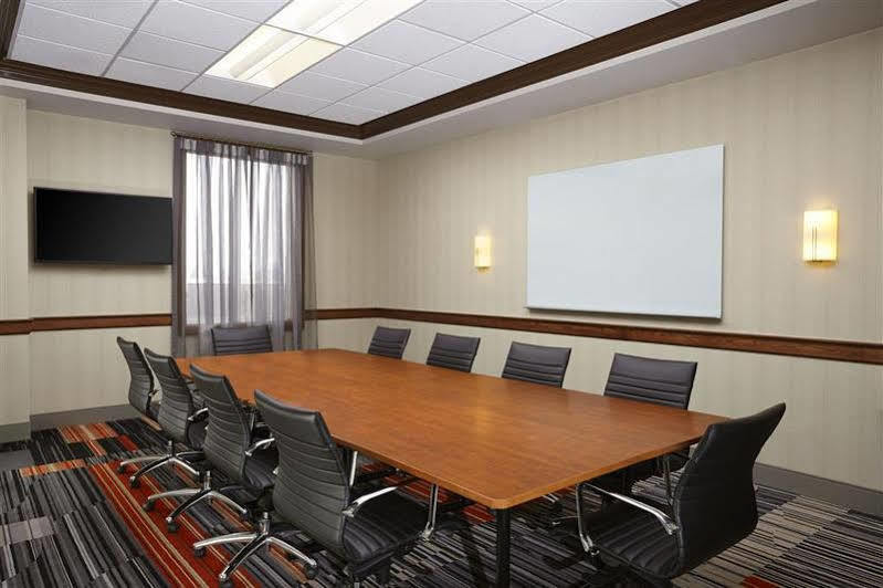 Four Points By Sheraton Kitchener-Waterloo Exteriér fotografie