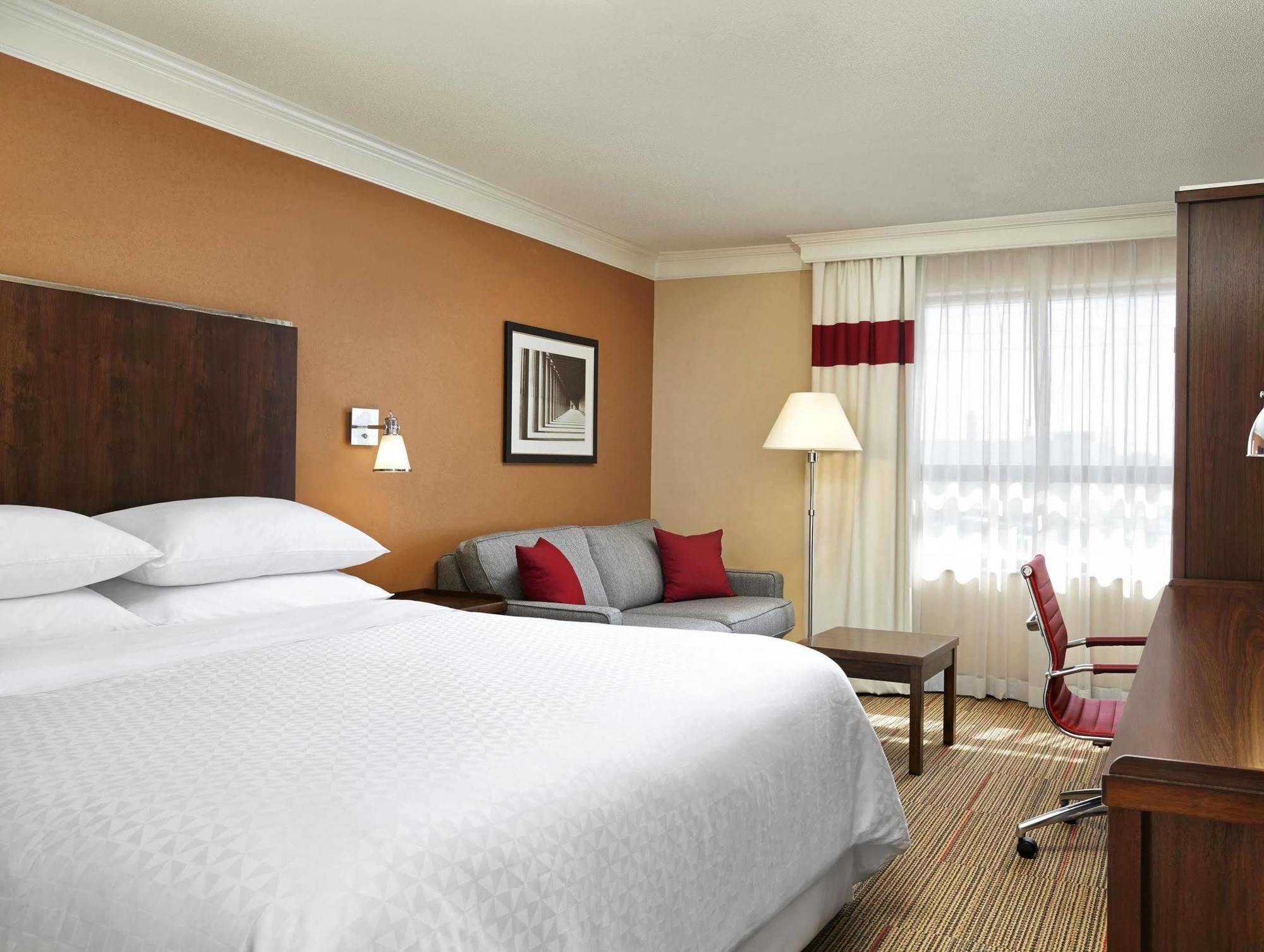 Four Points By Sheraton Kitchener-Waterloo Exteriér fotografie