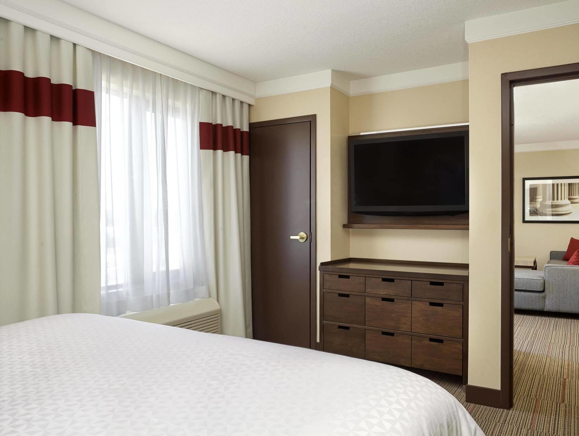 Four Points By Sheraton Kitchener-Waterloo Exteriér fotografie